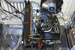 画像ギャラリー No.007のサムネイル画像 / 「バトルフィールド 4」の16人対戦会も。Radeon R9シリーズのパワーを体感するイベントが秋葉原で開催に