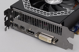 画像ギャラリー No.008のサムネイル画像 / 「Radeon R9 270」レビュー。179ドルの“ほぼHD 7870 GHz Edition”は,「補助電源1基」の市場で主役となれるGPUだ