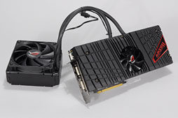 画像ギャラリー No.007のサムネイル画像 / 公称消費電力は脅威の500W。AMD,1499ドルのデュアルGPUカード「Radeon R9 295X2」を発表