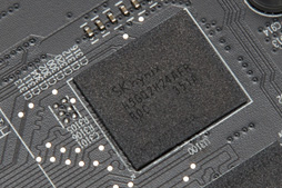 画像ギャラリー No.014のサムネイル画像 / Sapphireの豪華版R9 280Xカード「VAPOR-X R9 280X TRI-X OC」をテスト。価格以外は完璧?