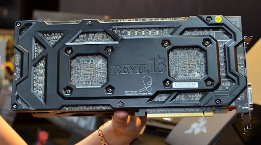 画像ギャラリー No.006のサムネイル画像 / ［COMPUTEX］PowerColor，世界初となる空冷R9 295X2仕様の新型「Devil 13」カードを展示