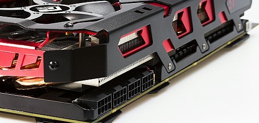 画像ギャラリー No.018のサムネイル画像 / ［COMPUTEX］PowerColor，世界初となる空冷R9 295X2仕様の新型「Devil 13」カードを展示