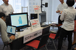 画像ギャラリー No.008のサムネイル画像 / 日本AMD，秋葉原のイベントで「GTX 980の対抗製品を準備中」と予告。「あなたがR9 285を買うべき12の理由」も