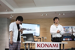 画像ギャラリー No.001のサムネイル画像 / BEMANIシリーズの最新アプリを体験できた「KONAMI App Premium Event」の様子をお届け。「Sweety」によるミニライブ＆トークショーも開催