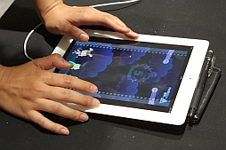 画像ギャラリー No.031のサムネイル画像 / BEMANIシリーズの最新アプリを体験できた「KONAMI App Premium Event」の様子をお届け。「Sweety」によるミニライブ＆トークショーも開催