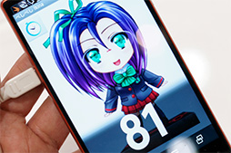 画像ギャラリー No.015のサムネイル画像 / 三辺狭額縁デザインが魅力のAQUOS ZETAやXperia Z2 Tabletをじっくりチェック。NTTドコモ2014夏モデルスマートフォンテストレポート(後編)