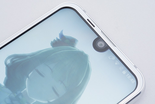 画像ギャラリー No.003のサムネイル画像 / シャープ製スマートフォン「AQUOS R Compact」レビュー。ゲームもけっこういける小型で高性能な端末だ