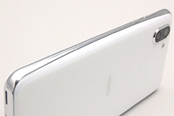 画像ギャラリー No.053のサムネイル画像 / 【PR】シャープの新世代ハイエンドスマートフォン「AQUOS R2」が登場。“R”を超えたディスプレイや高性能の秘密とは