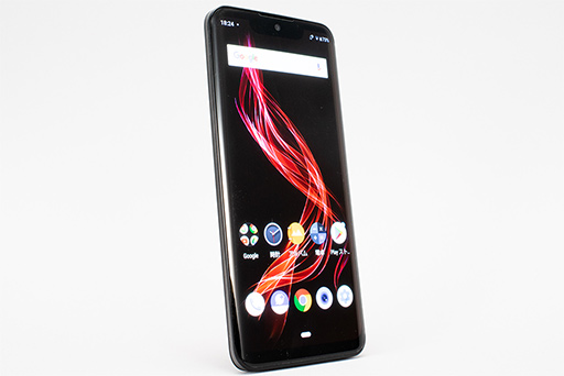 画像ギャラリー No.002のサムネイル画像 / シャープの新型ハイエンドスマホ「AQUOS zero」が実現したのは「価値ある軽量」。開発陣にコンセプトと技術的ポイントを聞いてみた