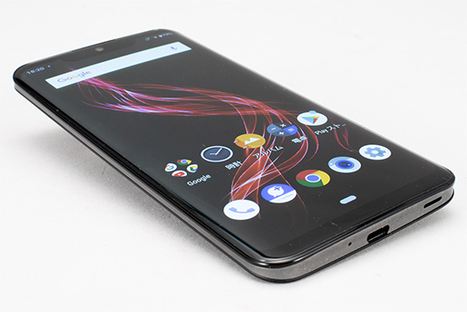 画像ギャラリー No.036のサムネイル画像 / シャープの新型ハイエンドスマホ「AQUOS zero」が実現したのは「価値ある軽量」。開発陣にコンセプトと技術的ポイントを聞いてみた