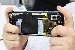 画像ギャラリー No.026のサムネイル画像 / 【PR】Pro IGZOディスプレイとハイエンドSoCで進化した「AQUOS R3」。長時間のゲームプレイでも快適さをキープする秘密に迫る