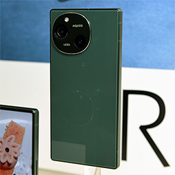 画像ギャラリー No.002のサムネイル画像 / 「AQUOS R9」は何が変わったのか。カメラだけじゃない注目ポイントをチェック