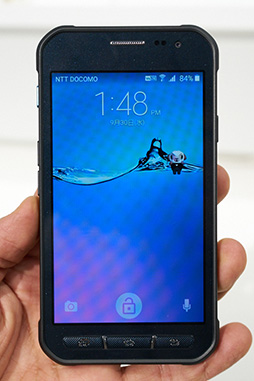 画像ギャラリー No.018のサムネイル画像 / 虹彩認証が売りの「arrows NX」や安価なタフネススマホ「Galaxy Active neo」の実力は？ NTTドコモ2015〜16年冬春モデルテストレポート後編