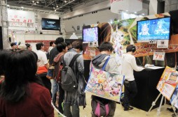 画像ギャラリー No.015のサムネイル画像 / 「ブシロード10周年祭」は大盛況のうちに終幕。多数の来場者がカードファイトや展示を楽しんだ会場の模様やステージイベントをレポート
