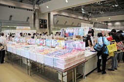 画像ギャラリー No.086のサムネイル画像 / 「ブシロード10周年祭」は大盛況のうちに終幕。多数の来場者がカードファイトや展示を楽しんだ会場の模様やステージイベントをレポート