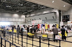 画像ギャラリー No.087のサムネイル画像 / 「ブシロード10周年祭」は大盛況のうちに終幕。多数の来場者がカードファイトや展示を楽しんだ会場の模様やステージイベントをレポート