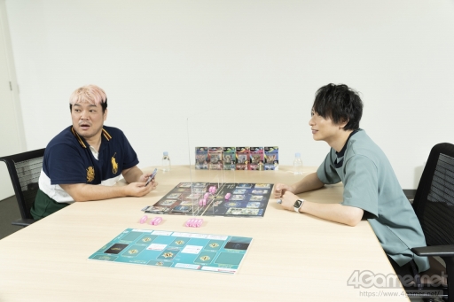 画像ギャラリー No.048のサムネイル画像 / 【PR】はじめての「カードファイト!! ヴァンガード」第1回:ダンちゃんこと男色ディーノ選手,声優の森嶋秀太さんにゲームの遊び方を学ぶ