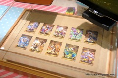画像ギャラリー No.026のサムネイル画像 / 100万円の純金製オラゴンは開店直後に御成約。渋谷マルイに本日オープンした期間限定ショップ「モンスト物産展」のメディア向け内覧会をレポート