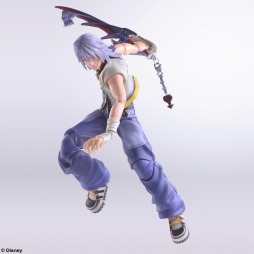 画像ギャラリー No.008のサムネイル画像 / ソラのハロウィンタウンバージョンとリクがPLAY ARTS改で登場。予約受付を開始