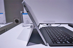 画像ギャラリー No.010のサムネイル画像 / 第2世代Surfaceの実力はいかに？ Tegra 4搭載のSurface 2をじっくり触ってみた。「艦これ」の動作ムービーもあり