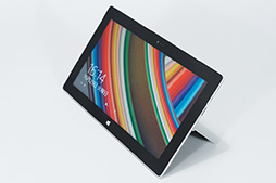 画像ギャラリー No.001のサムネイル画像 / Microsoft純正タブレットの第2弾「Surface 2」はiPadやAndroidタブレットに立ち向かえる製品になったのか?