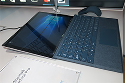 画像ギャラリー No.004のサムネイル画像 / Microsoft,新型2-in-1 PC「Surface Pro」や教育機関向けノートPC「Surface Laptop」などを国内市場に投入