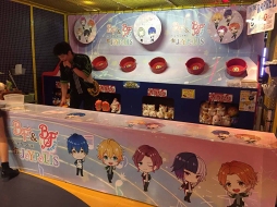 画像ギャラリー No.002のサムネイル画像 / 「ボーイフレンド(仮)プロジェクト in JOYPOLIS」が開幕。期間は11月26日まで