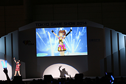 画像ギャラリー No.016のサムネイル画像 / ［TGS 2014］東京ゲームショウといえばやっぱりアイマス。ステージイベント「765プロ、学祭クイーンへの道スペシャル!!」の模様をレポート