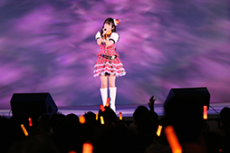 画像ギャラリー No.019のサムネイル画像 / ［TGS 2014］東京ゲームショウといえばやっぱりアイマス。ステージイベント「765プロ、学祭クイーンへの道スペシャル!!」の模様をレポート
