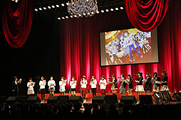 画像ギャラリー No.006のサムネイル画像 / ドームライブの開催も発表された「THE IDOLM@STER MOVIE 輝きの向こう側へ！打ち上げパーティー」の模様をレポート