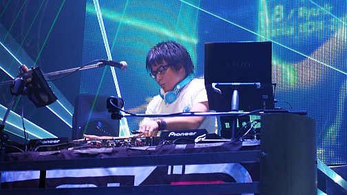 画像ギャラリー No.018のサムネイル画像 / EXIT TUNES×beatnation Recordsの夢のコラボ再び。BEMANIアーティストが集結した「BLUE DRAGON RELEASE PARTY」レポート