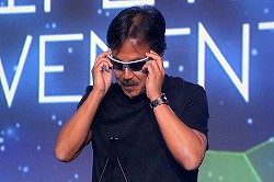 画像ギャラリー No.004のサムネイル画像 / ［GDC 2015］「Game Developers Choice Awards」のGame of the Yearは「Middle-earth：Shadow of Mordor」に。坂口博信氏は生涯功労賞に輝く