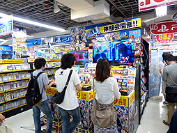 画像ギャラリー No.001のサムネイル画像 / 新キャラクターの登場に注目が集まった,「ペルソナ4 ジ・アルティマックス ウルトラスープレックスホールド」体験会の模様をレポート