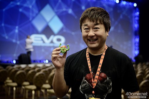 画像ギャラリー No.005のサムネイル画像 / ［EVO2015］「P4U2」で超選手が優勝，「ウルIV」日本勢からときど選手，ももち選手，aiai選手，ネモ選手の4人がベスト8へ。EVO初日まとめ
