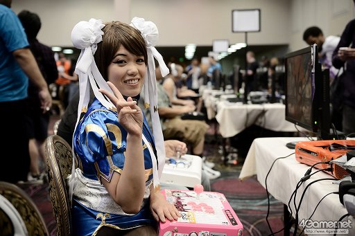 画像ギャラリー No.007のサムネイル画像 / ［EVO2015］「P4U2」で超選手が優勝，「ウルIV」日本勢からときど選手，ももち選手，aiai選手，ネモ選手の4人がベスト8へ。EVO初日まとめ