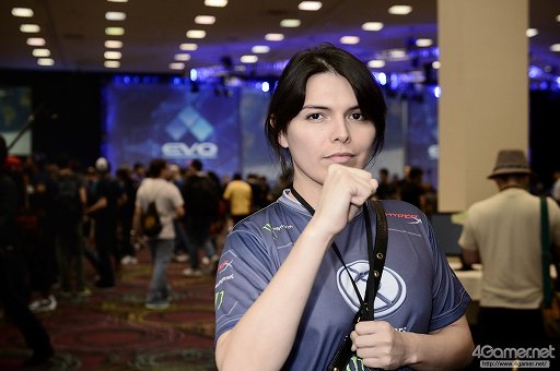 画像ギャラリー No.024のサムネイル画像 / ［EVO2015］「P4U2」で超選手が優勝，「ウルIV」日本勢からときど選手，ももち選手，aiai選手，ネモ選手の4人がベスト8へ。EVO初日まとめ