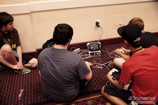 画像ギャラリー No.026のサムネイル画像 / ［EVO2015］「P4U2」で超選手が優勝，「ウルIV」日本勢からときど選手，ももち選手，aiai選手，ネモ選手の4人がベスト8へ。EVO初日まとめ
