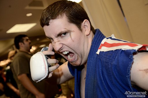 画像ギャラリー No.048のサムネイル画像 / ［EVO2015］「P4U2」で超選手が優勝，「ウルIV」日本勢からときど選手，ももち選手，aiai選手，ネモ選手の4人がベスト8へ。EVO初日まとめ