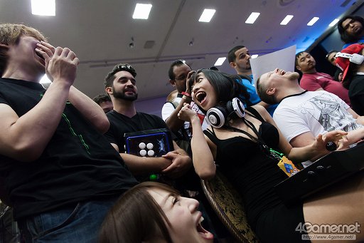画像ギャラリー No.082のサムネイル画像 / ［EVO2015］「P4U2」で超選手が優勝，「ウルIV」日本勢からときど選手，ももち選手，aiai選手，ネモ選手の4人がベスト8へ。EVO初日まとめ