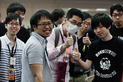 画像ギャラリー No.091のサムネイル画像 / ［EVO2015］「P4U2」で超選手が優勝，「ウルIV」日本勢からときど選手，ももち選手，aiai選手，ネモ選手の4人がベスト8へ。EVO初日まとめ