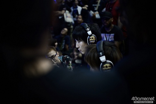 画像ギャラリー No.107のサムネイル画像 / ［EVO2015］「P4U2」で超選手が優勝，「ウルIV」日本勢からときど選手，ももち選手，aiai選手，ネモ選手の4人がベスト8へ。EVO初日まとめ