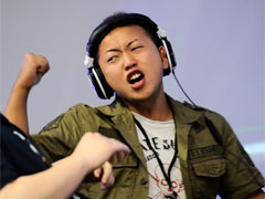 ［EVO2015］「P4U2」で超選手が優勝，「ウルIV」日本勢からときど選手，ももち選手，aiai選手，ネモ選手の4人がベスト8へ。EVO初日まとめ