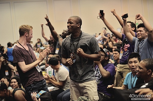 画像ギャラリー No.116のサムネイル画像 / ［EVO2015］「P4U2」で超選手が優勝，「ウルIV」日本勢からときど選手，ももち選手，aiai選手，ネモ選手の4人がベスト8へ。EVO初日まとめ