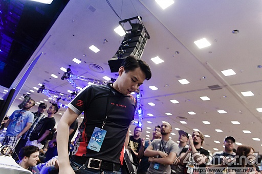 画像ギャラリー No.127のサムネイル画像 / ［EVO2015］「P4U2」で超選手が優勝，「ウルIV」日本勢からときど選手，ももち選手，aiai選手，ネモ選手の4人がベスト8へ。EVO初日まとめ