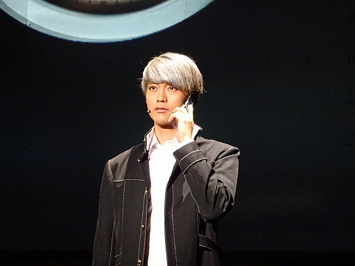 画像ギャラリー No.011のサムネイル画像 / 舞台「ペルソナ4 ジ・アルティマックス ウルトラスープレックスホールド」のゲネプロをレポート。迫力の3D演出による新たな舞台のスタイルを体感