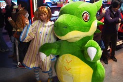 画像ギャラリー No.003のサムネイル画像 / ガンホー・山本Pも応援に駆けつけた「パズバト COL」稼働開始記念イベントレポート。EXガチャチケットのシリアルコードも