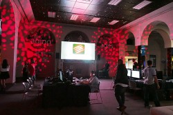 画像ギャラリー No.003のサムネイル画像 / これが本場アメリカの「MAD CATZ UNVEILED」。現地でのフォトレポートと「Divekick」開発者ミニインタビューを合わせてお届け