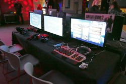 画像ギャラリー No.007のサムネイル画像 / これが本場アメリカの「MAD CATZ UNVEILED」。現地でのフォトレポートと「Divekick」開発者ミニインタビューを合わせてお届け
