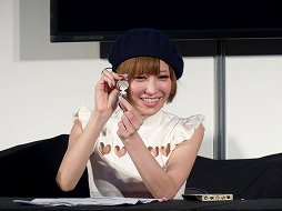 画像ギャラリー No.014のサムネイル画像 / 闘会議2015「ブレイブリーセカンド 新春特番」をレポート。浅野プロデューサーが,体験版「無料で遊べる三銃士編」の新情報を語った