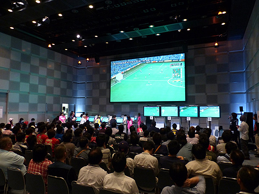 画像ギャラリー No.002のサムネイル画像 / 「WORLD CLUB Champion Football 2012-2013 Ver.2.0」の公式大会「The 9th PRE WCCF CUP WINNER'S CUP」の模様をレポート。11月開催の全国大会のキップはどの監督の手に